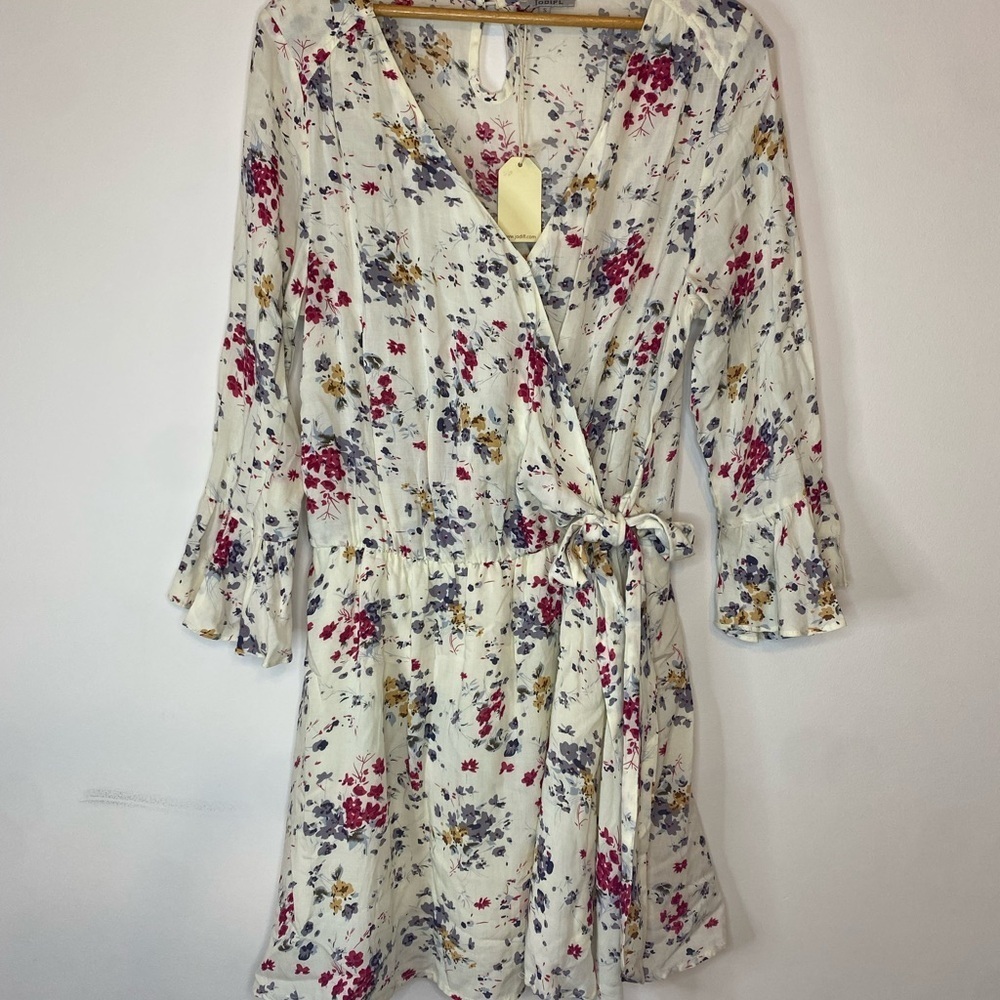 NEW Jodifl Cream Floral Wrap Dress V-Neck Bell Sleeve Cottagecore Small Academic